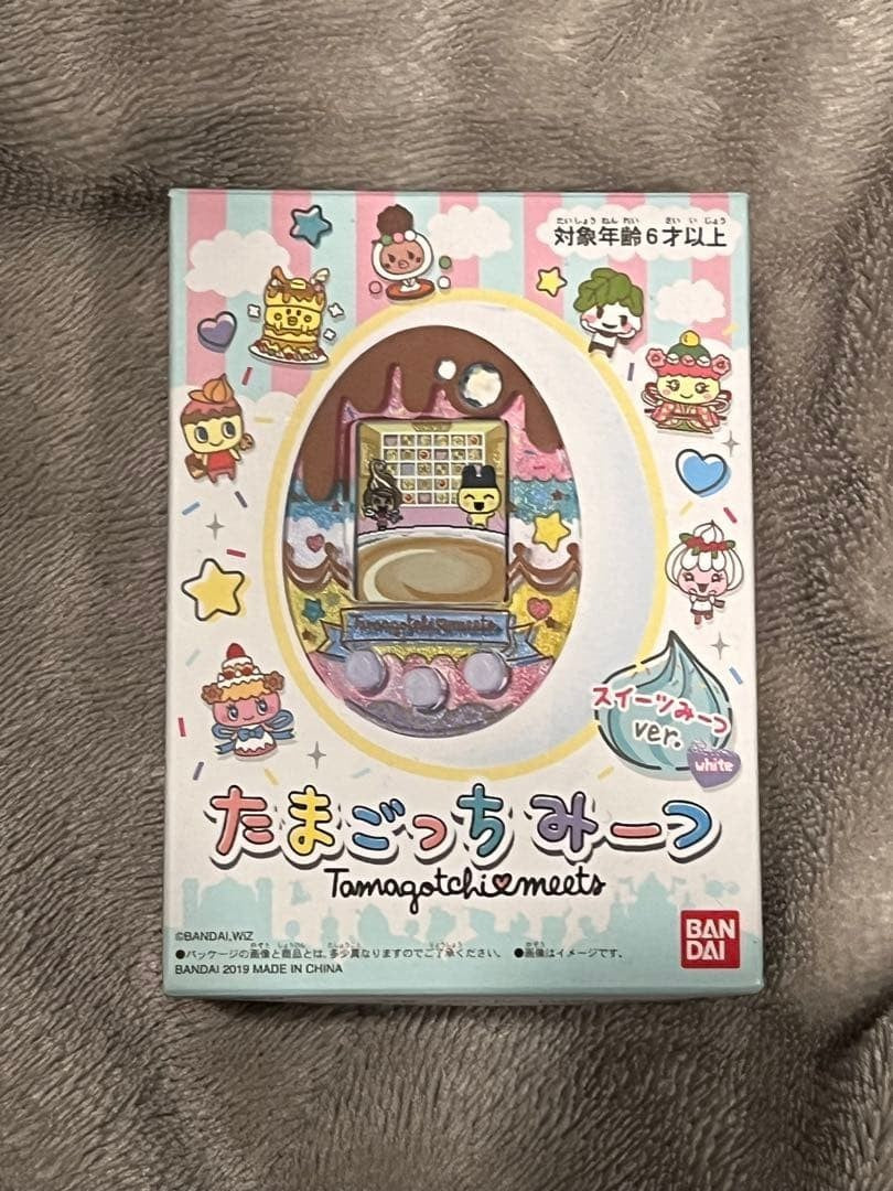 Tamagotchi Sweets Meets White Ver Limited Color Edition Digital pet 2019 BANDAI