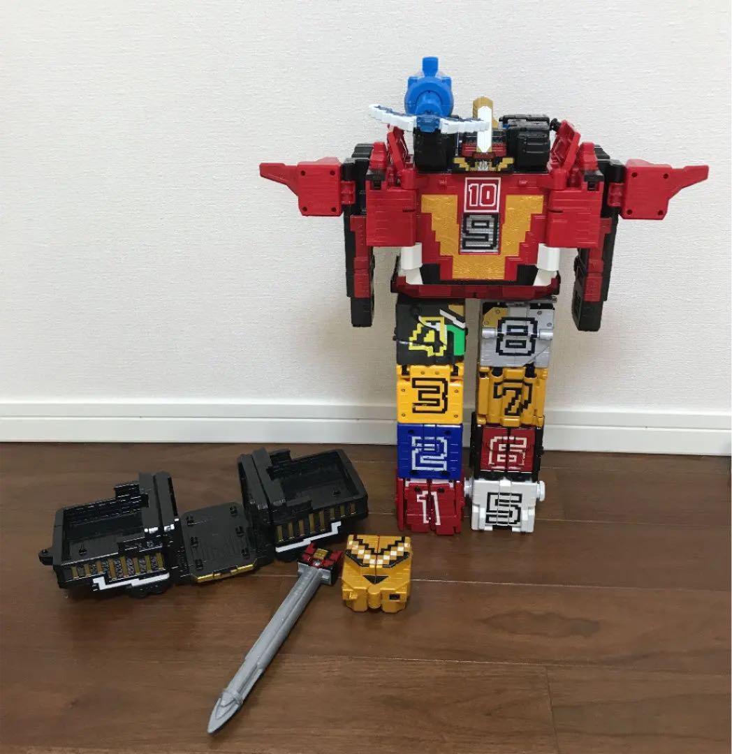 POWER RANGERS Zyuohger DX Wild Tousai Dodeka King Megazord Cube Action Figure