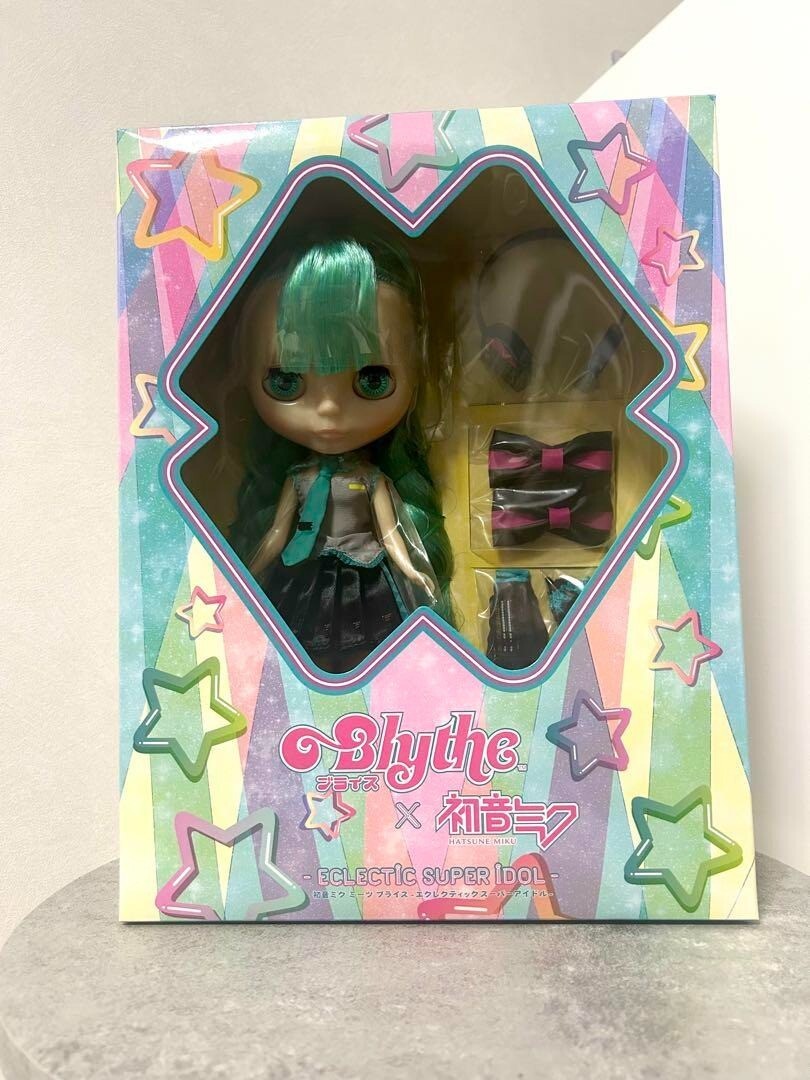 Neo Blythe Doll CWC Eclectic Super Idol Hatsune Miku limited edition Takara 2015