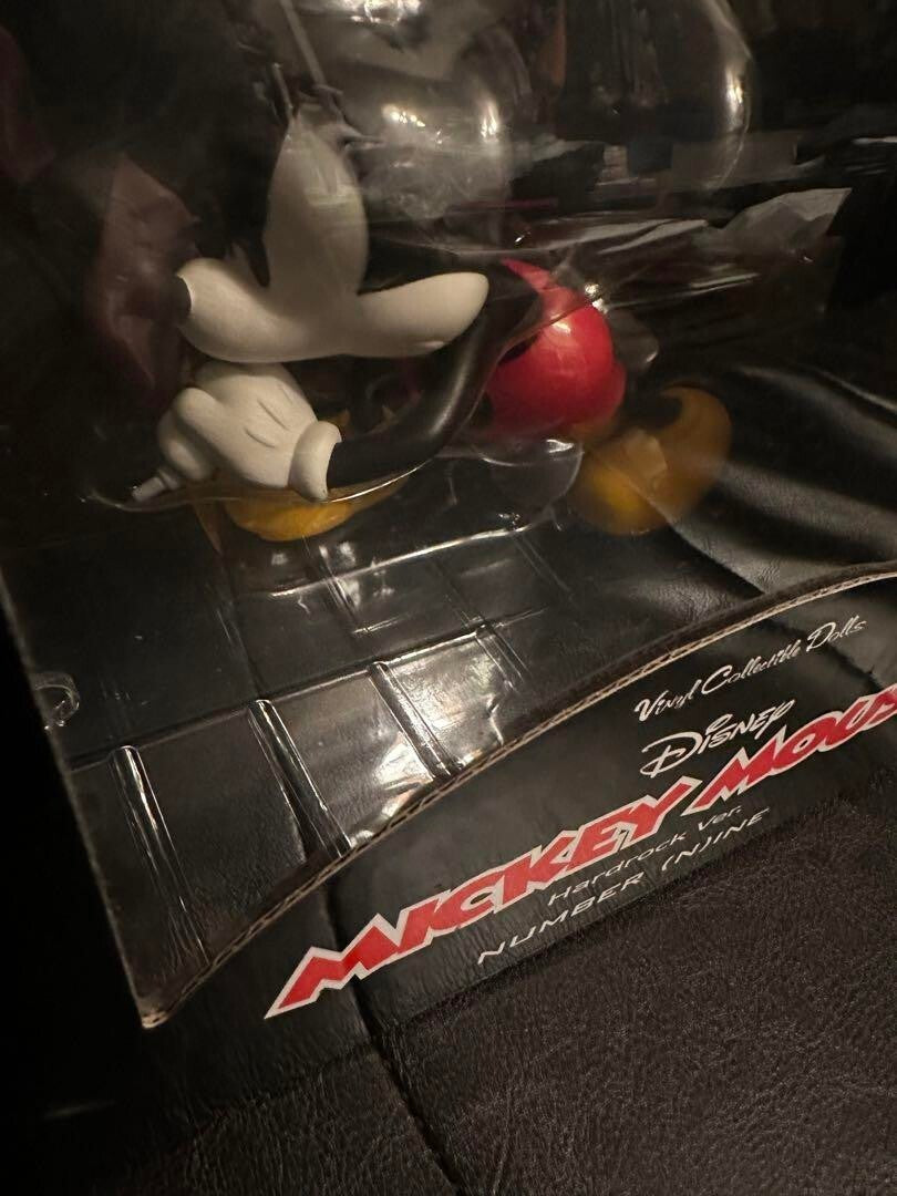 Number Nine Mickey Mouse Hardrock Ver. VCD Figure Hobby limited Medicom Toy - accessories