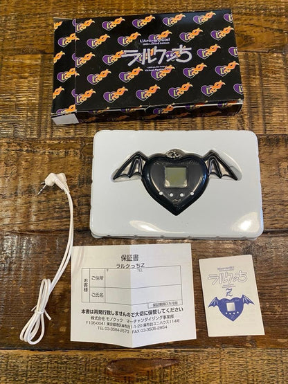 Tamagotchi × L'Arc-en-Ciel Larkutchi Z 1998 Limited Edition Collaboration Goods - detail