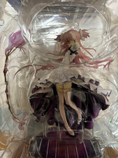 Puella Magi Madoka Magica Ultimate Madoka Figure 1/8 scale Good Smile Company - back view