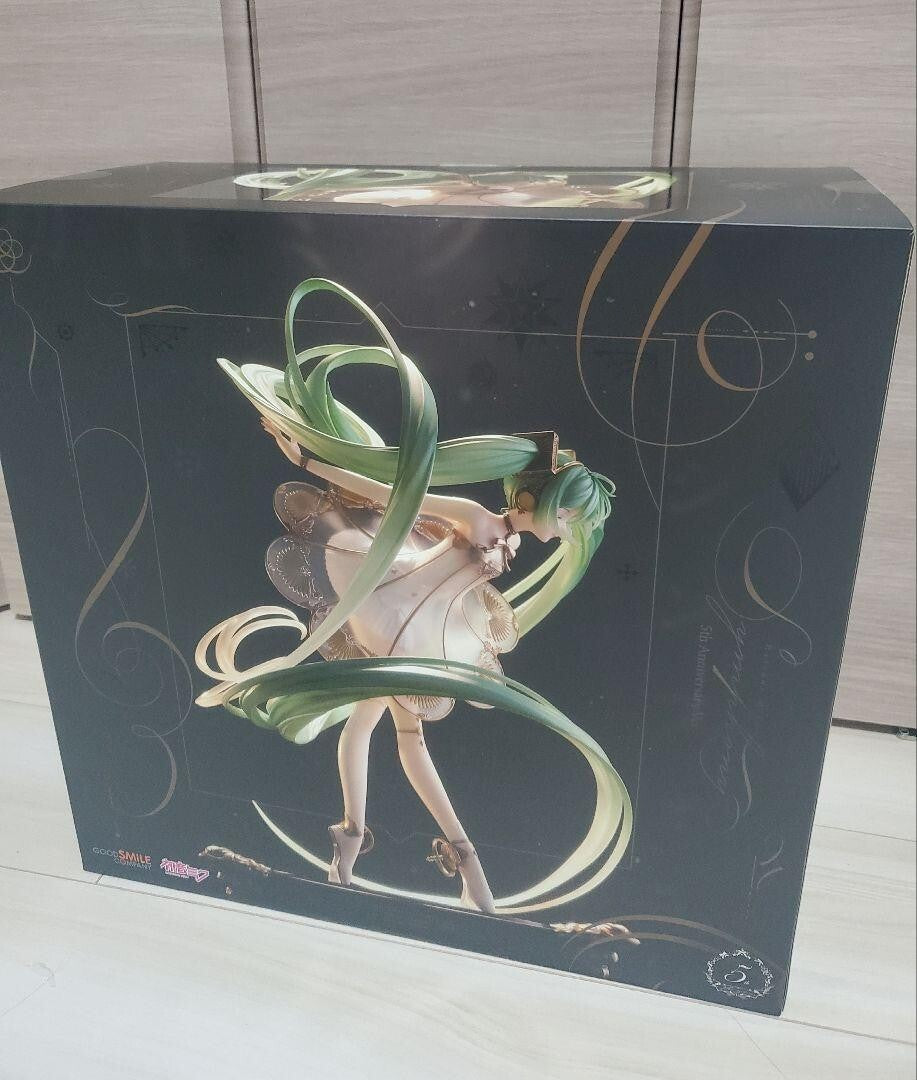 Vocaloid Hatsune Miku Symphony 5th Anniversary Ver Figure Music Box Good Smile - back view