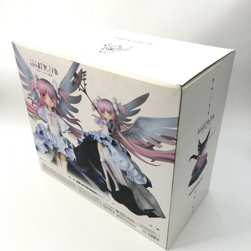 Real Action Heroes No.673 Puella Magi Madoka Magica Ultimate Madoka Medicom Toy - back view