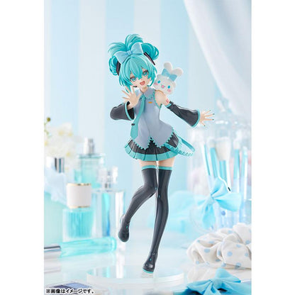 Hatsune Miku figure posing with a Cinnamoroll plush on her shoulder.