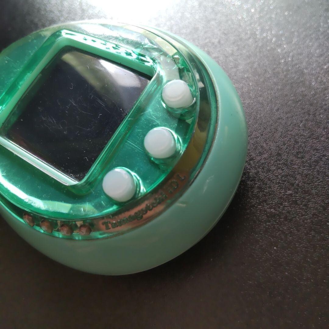 Tamagotchi iD L Version Green Color Model Premium Bandai Japanese games 2011