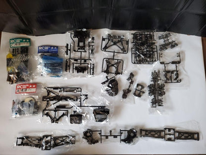 1/10 SCALE R/C 2WD HIGH PERFORMANCE OFF ROAD RACER TRF201 CHASSIS KIT TAMIYA
