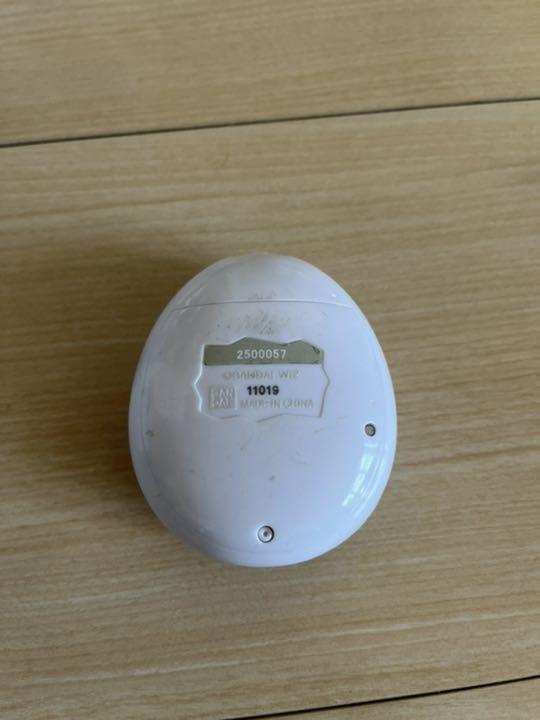 Tamagotchi Meets Sweets Meets Version White Color BANDAI Limited Pet Game