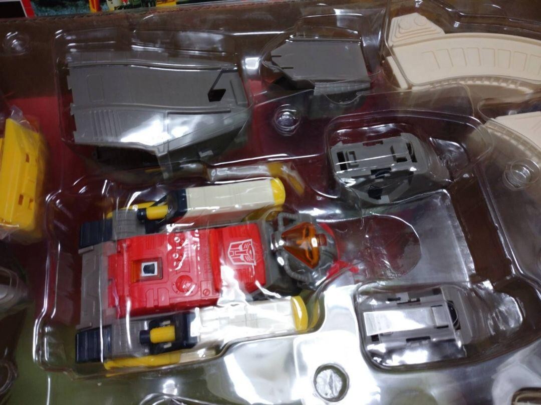 Transformers Encore 09 Cybertron Security Guard Omega Supreme Reprint Edition - photo 16