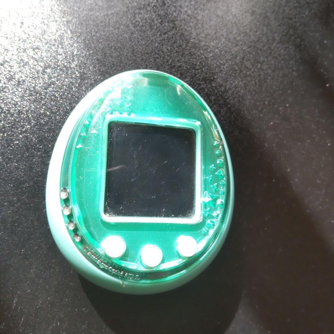 Tamagotchi iD L Version Green Color Model Premium Bandai Japanese games 2011