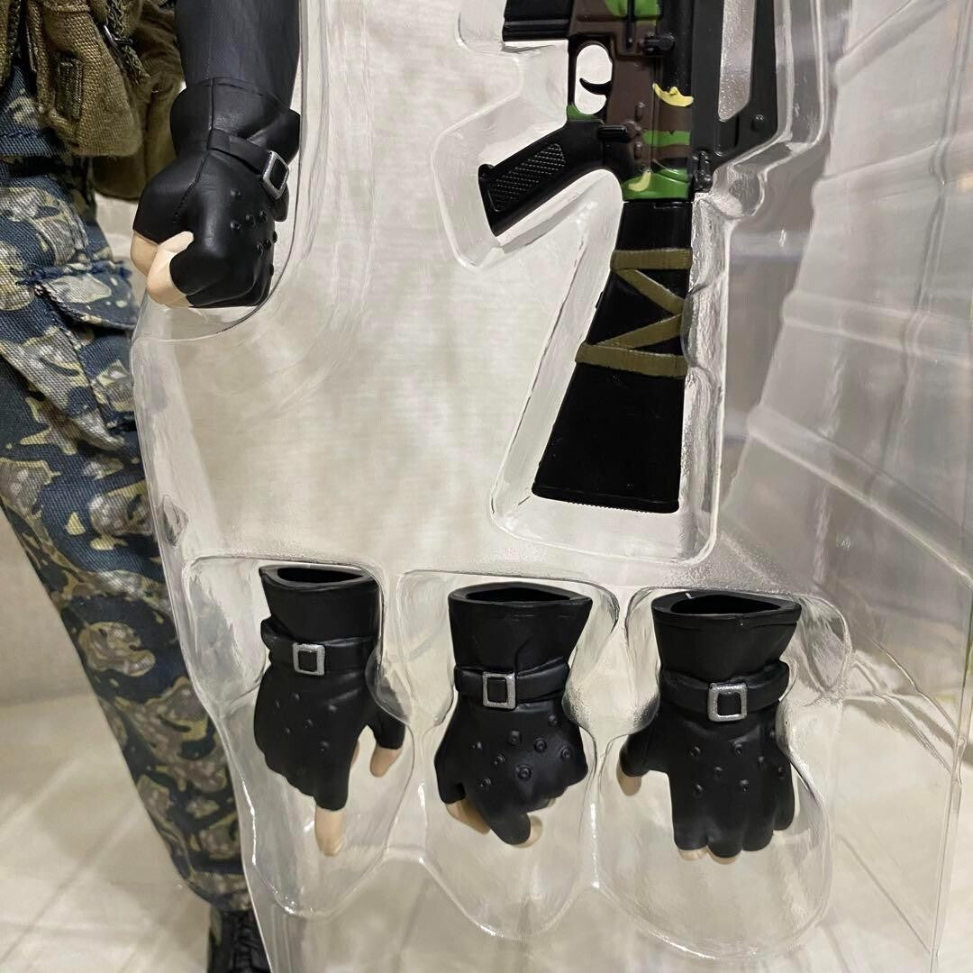 Metal Gear Solid 3 Snake Eater Camouflage Ver. 1/6 Action Figure RAH Medicom Toy - Image 11