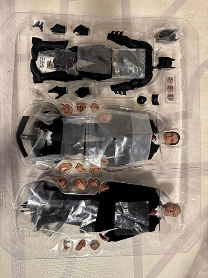 Batman Armory with Bruce Wayne &amp; Alfred Pennyworth Action Figure 2014 Hot Toys