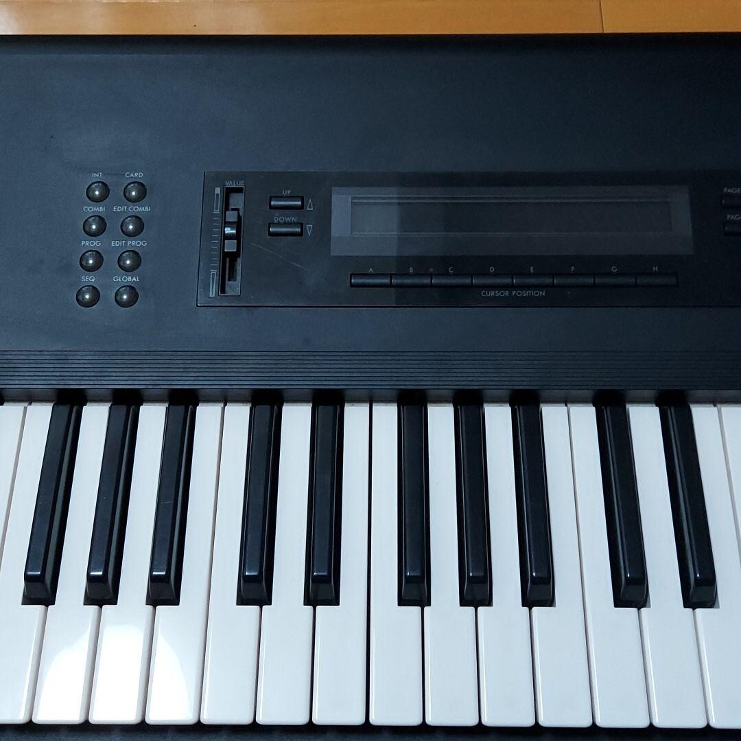 SYNTHESIZER M1 61 Tasten 1988 Digital Keyboard Instrument Musik Workstation Korg