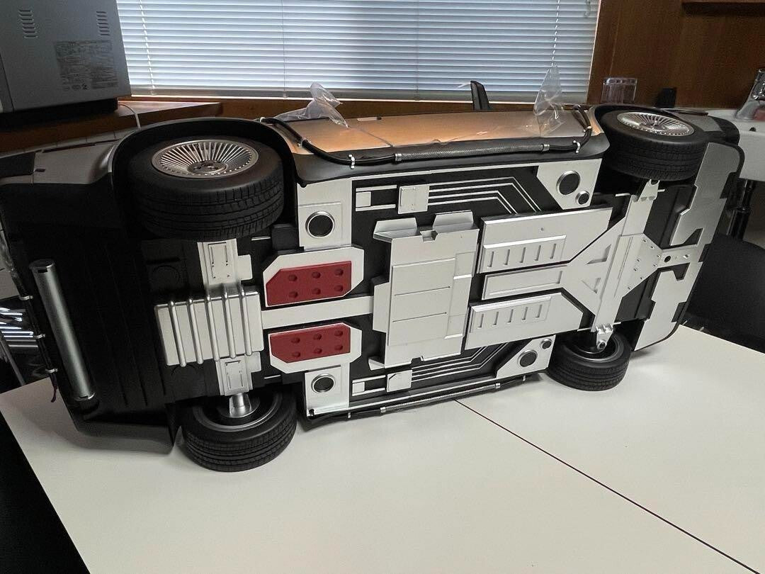 Movie Masterpiece Back to the Future DeLorean Time Machine Hot Toys 1/6 Scale