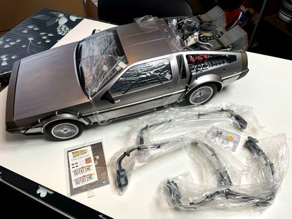 Film-Meisterwerk „Zurück in die Zukunft“ DeLorean Zeitmaschine Hot Toys...