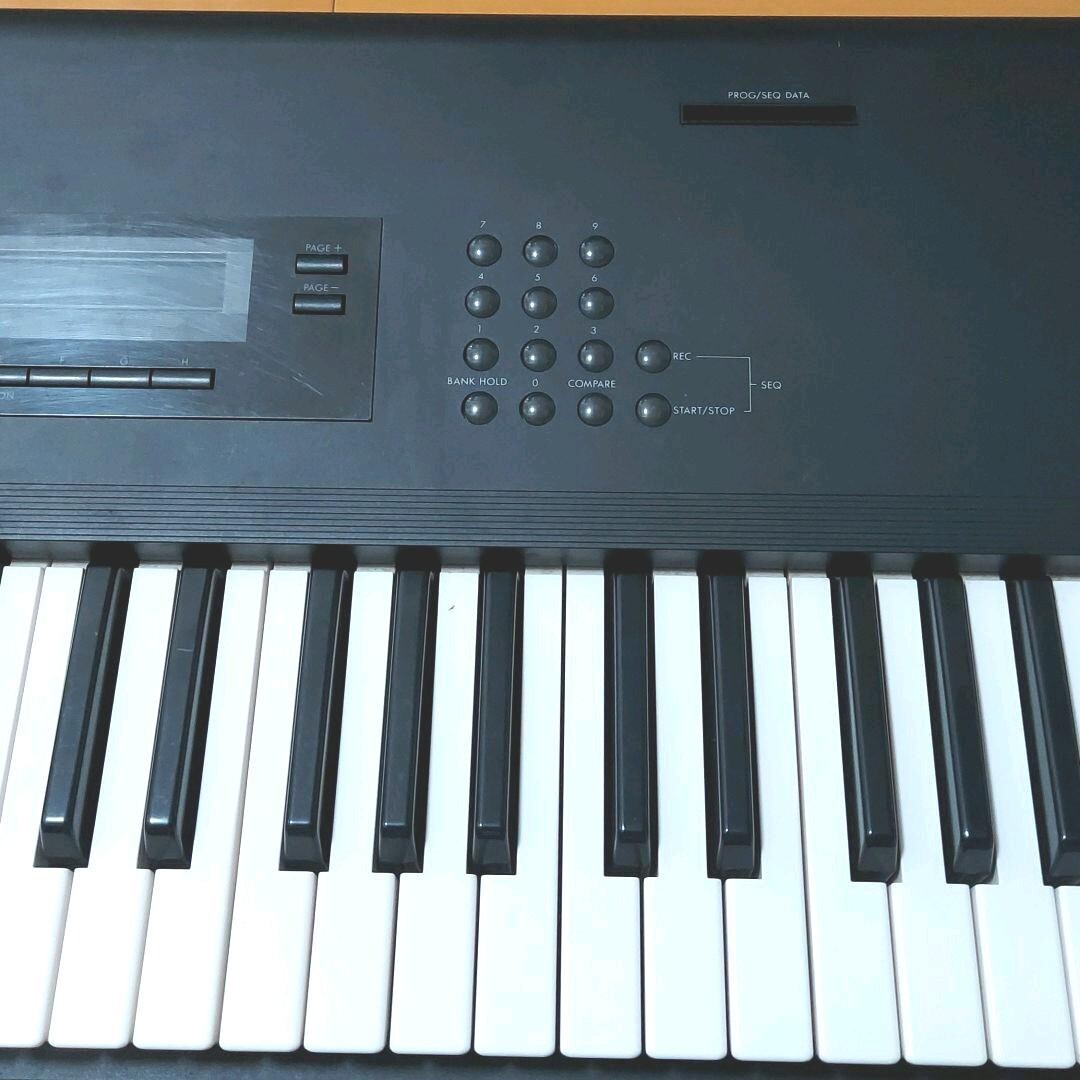 SYNTHESIZER M1 61 Tasten 1988 Digital Keyboard Instrument Musik Workstation Korg