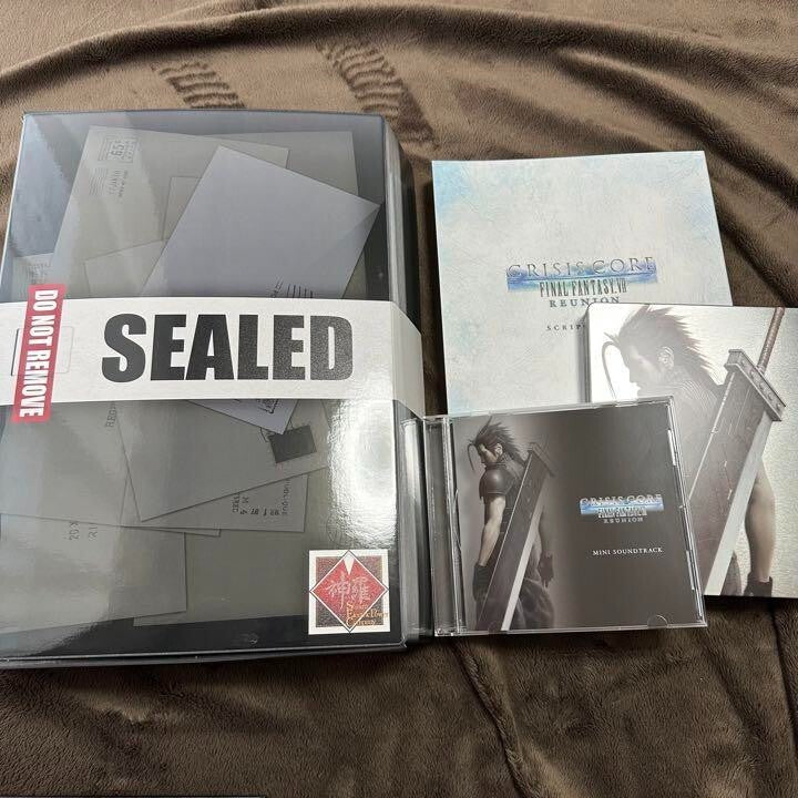 Crisis Core Final Fantasy VII Reunion Collector's Edition e-STORE bonus steal