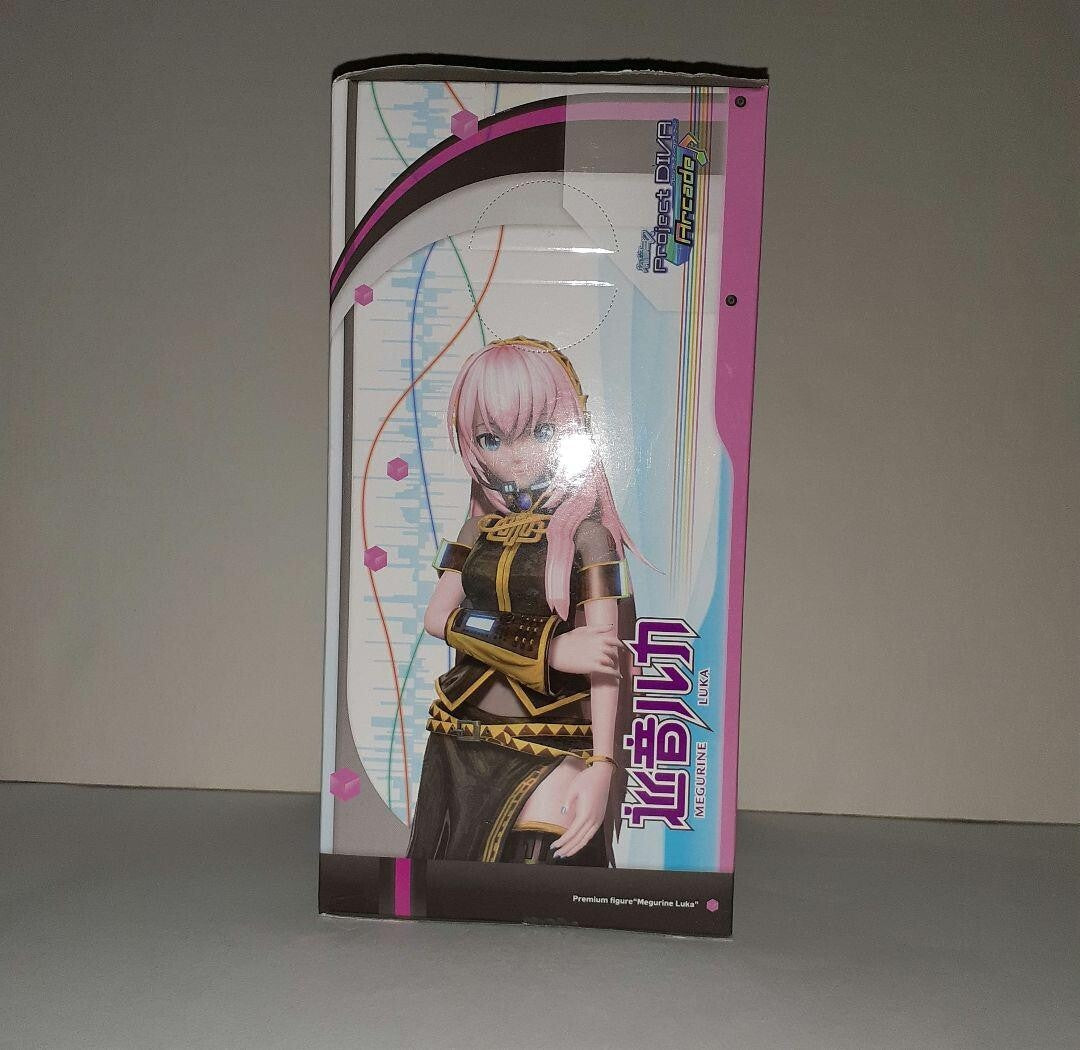 Hatsune Miku Project DIVA Arcade Megurine Luka Premium Figure SEGA JAMMA Prize