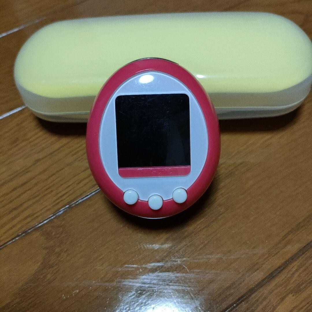 Console de jeu Tamagotchi Plus Color Version Magenta Red Model Bandai Limited