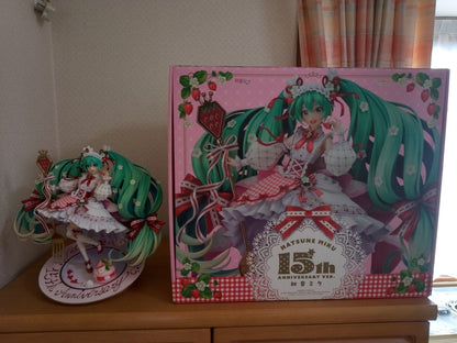 Hatsune Miku 15th Anniversary Ver. 1/7 scale Figure Vocaloid good smile company
