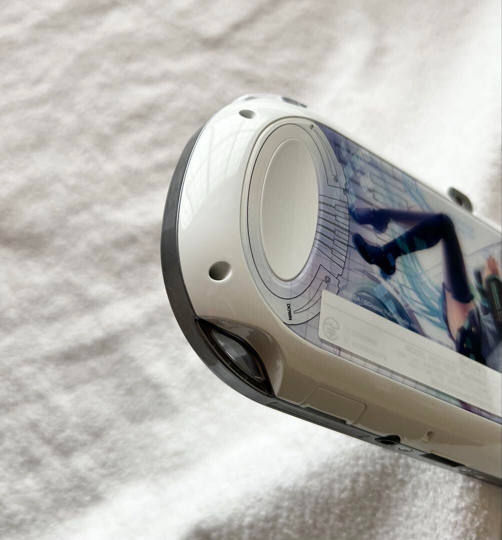 PlayStation Vita Hatsune Miku Limited Edition Wi-Fi PCHJ 10002 Project DIVA 2012