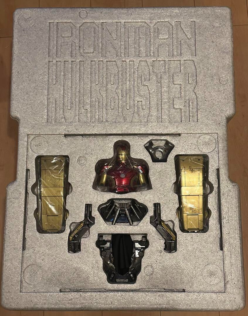 Movie Masterpiece Marvel Avengers Age of Ultron HULKBUSTER 1/6 Figure Hot Toys