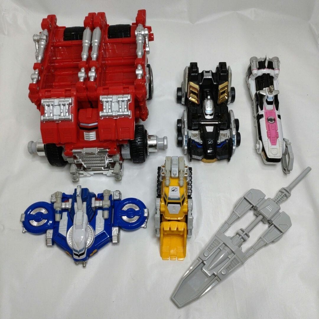 Power Rangers Gougou sentai Boukenjya DX Ultimate Daiboukenn Set Megazord Bandai - photo 4