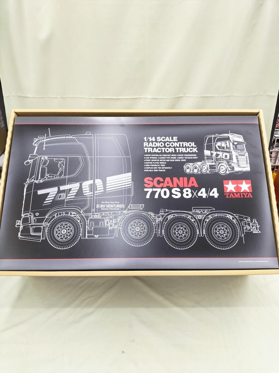 1/14 SCALE RADIO CONTROL TRACTOR TRUCK SCANIA 770 S 8x4/4 Model Kit 2023 TAMIYA