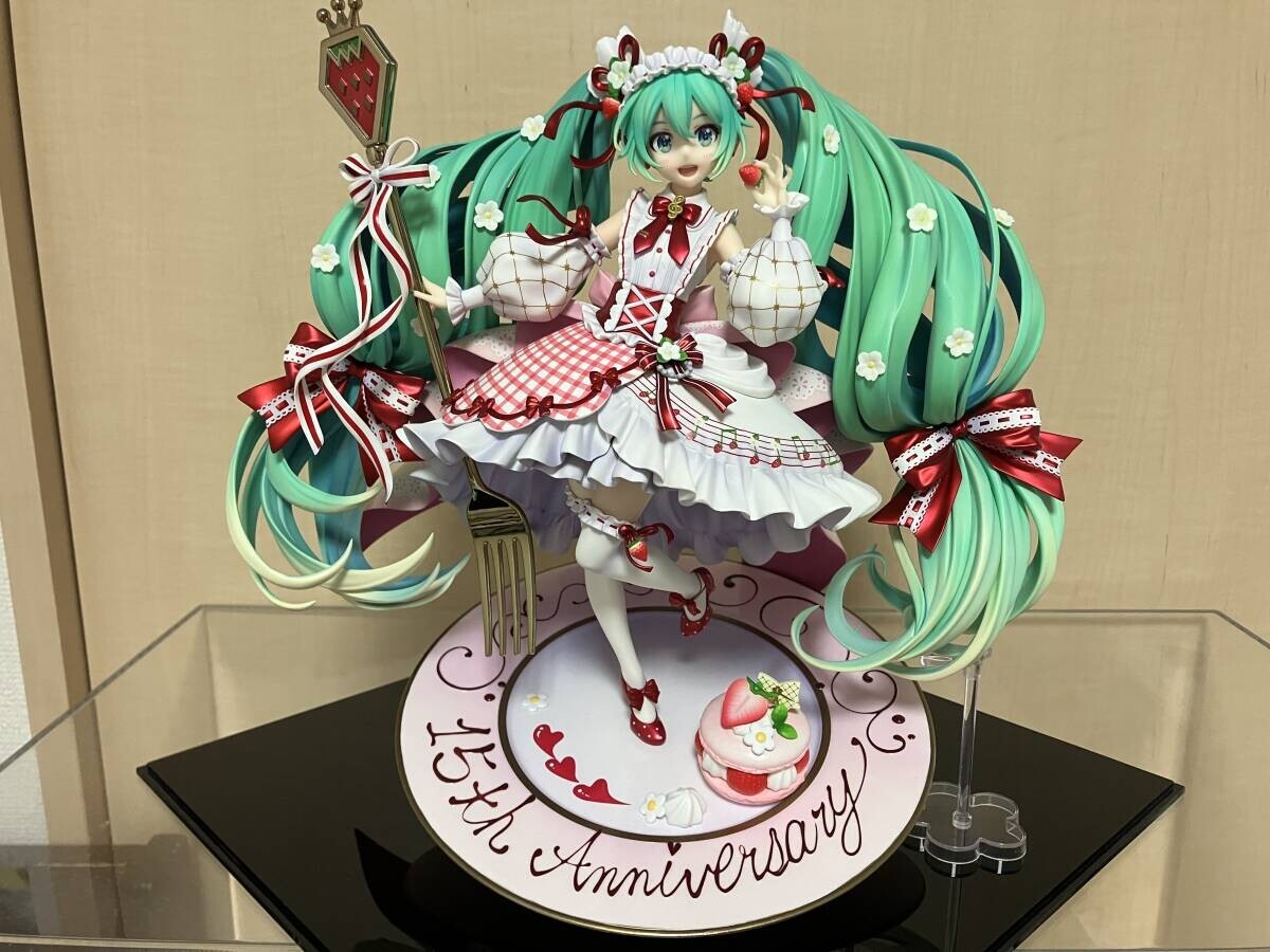 Hatsune Miku 15th Anniversary Ver. 1/7 scale Figure Vocaloid good smile company - photo 4