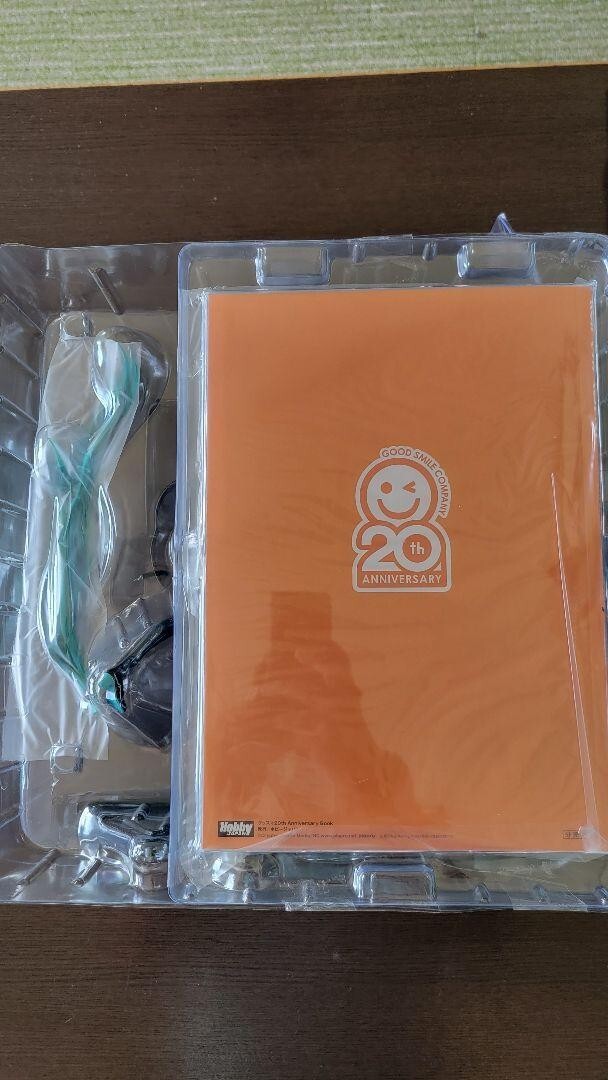 Hatsune Miku GoodSmile 20th Anniversary Book Love is a war RefineVer 1/8 Figure - photo 5