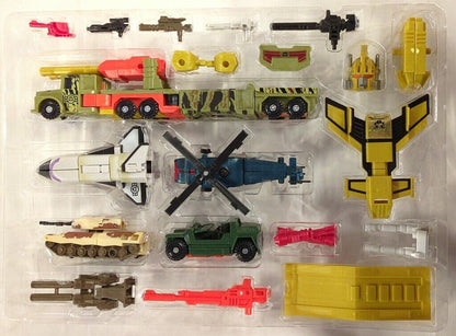 D-011 Destronger Combat Specialist Baldigas Transformers Car Robot Takara Tomy