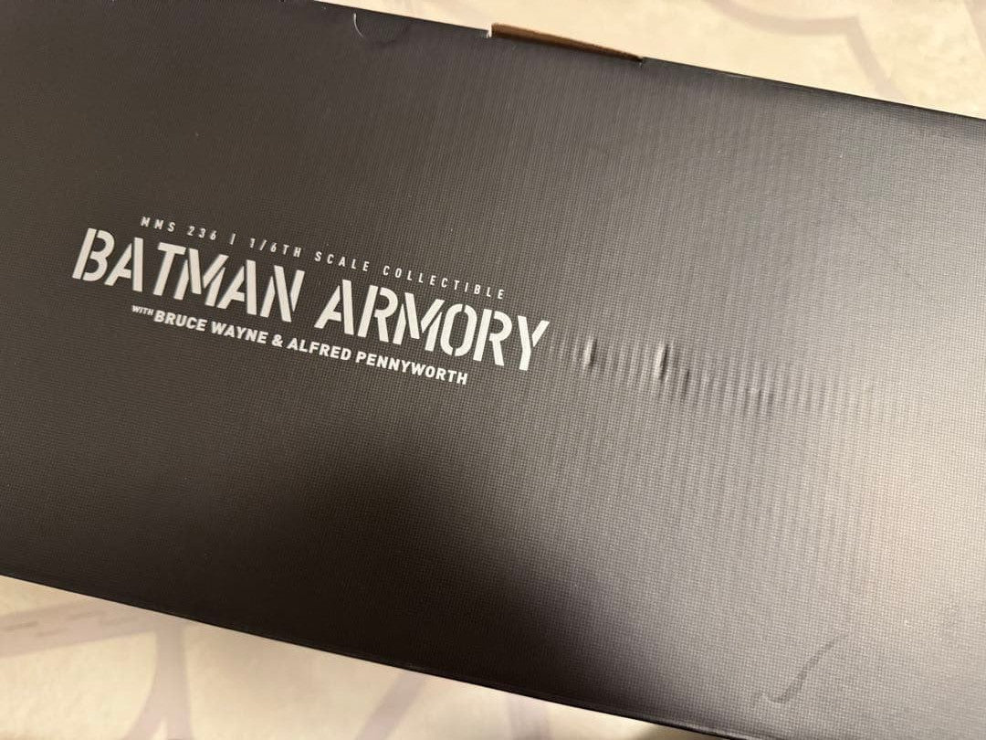 Batman Armory with Bruce Wayne &amp; Alfred Pennyworth Action Figure 2014 Hot Toys