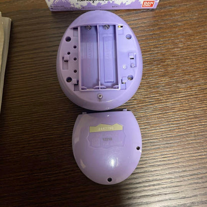 Tamagotchi Magical Meets Ver. Purple Model Digital Friends of THE WORLD BANDAI