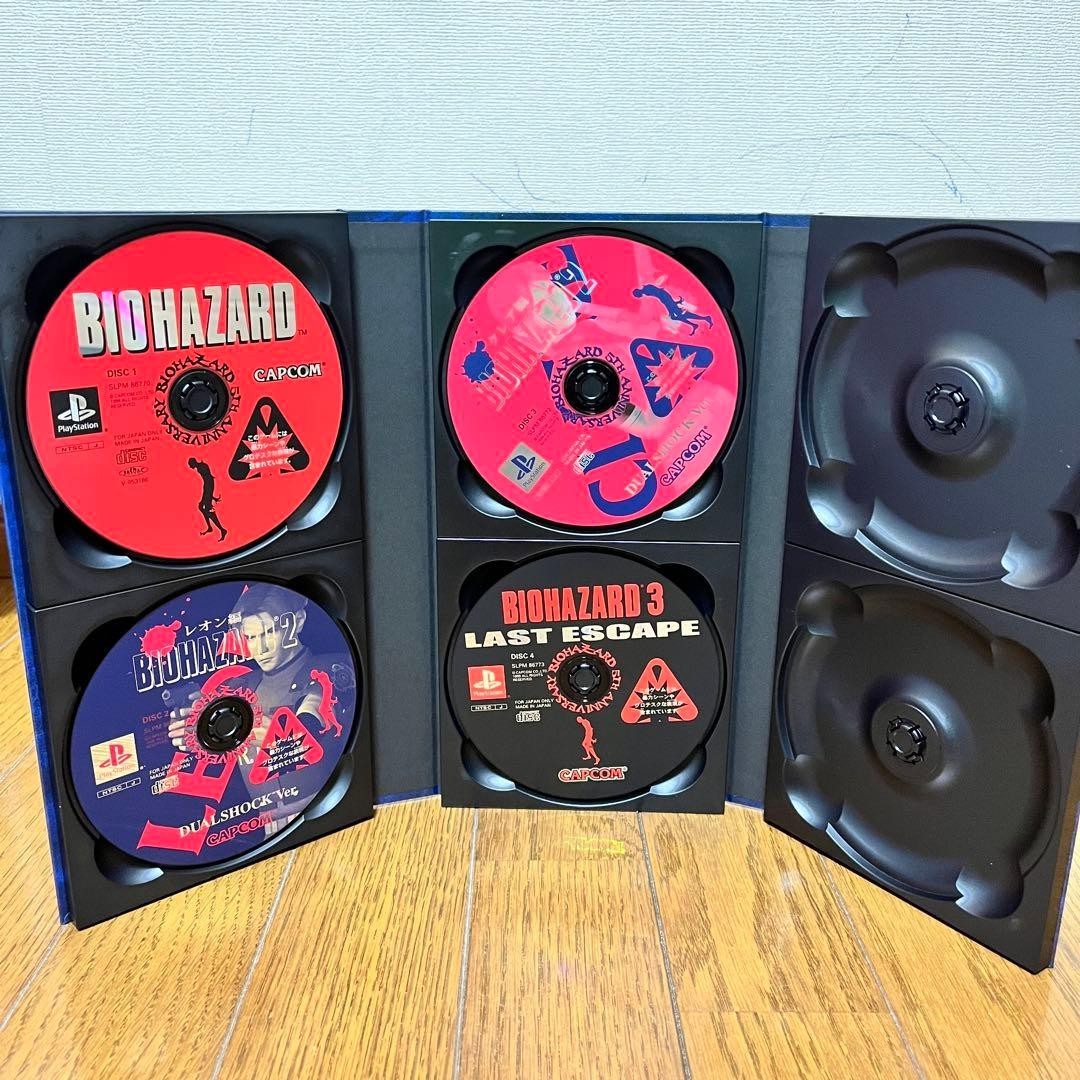 Resident Evil 5th Anniversary Special package Nightmare Returns PS2 CAPCOM 2001