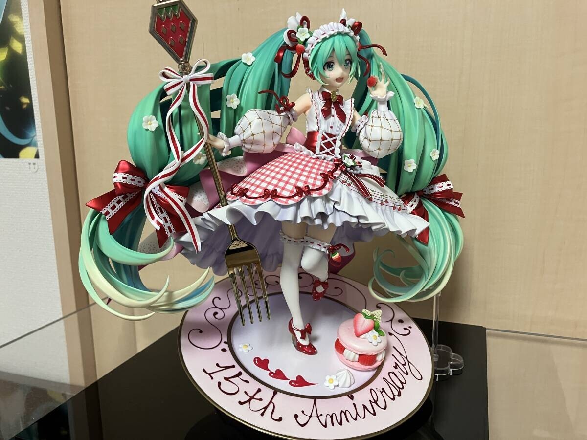 Hatsune Miku 15th Anniversary Ver. 1/7 scale Figure Vocaloid good smile company - photo 6