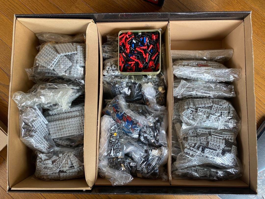 LEGO Star Wars Ultimate Collector's Millennium Falcon Toy UCS Spaceship 10179