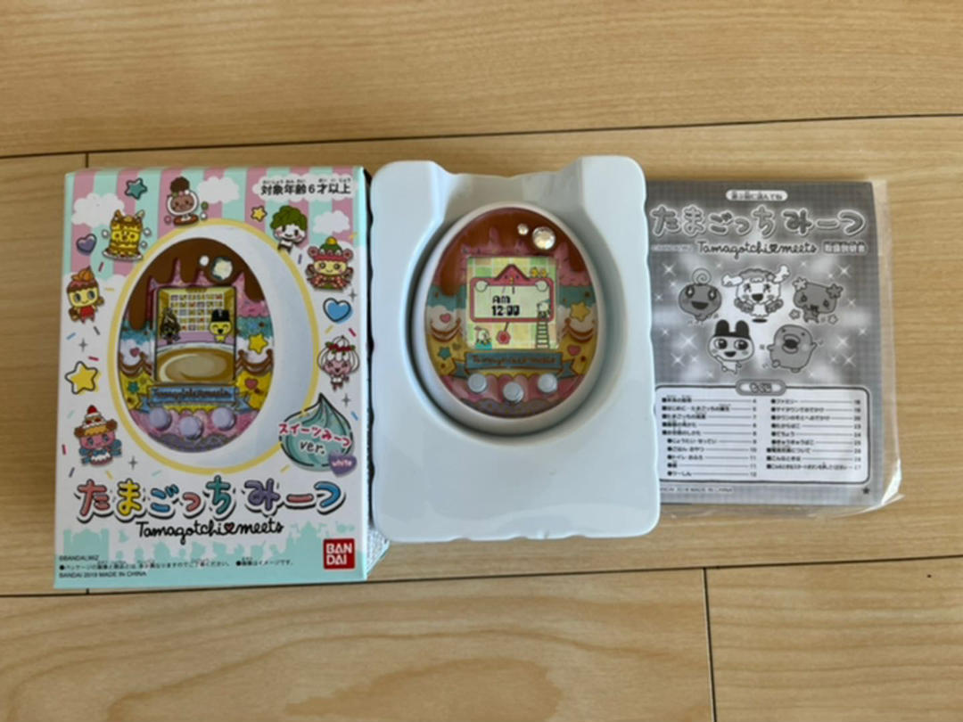 Tamagotchi Meets Sweets Meets Version White Color BANDAI Limited Pet Game