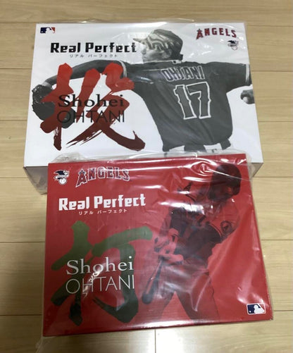 Real Perfect Shohei Ohtani Premium Figure 1/6 Pitching &amp; Hitting Toy MLB Ensky