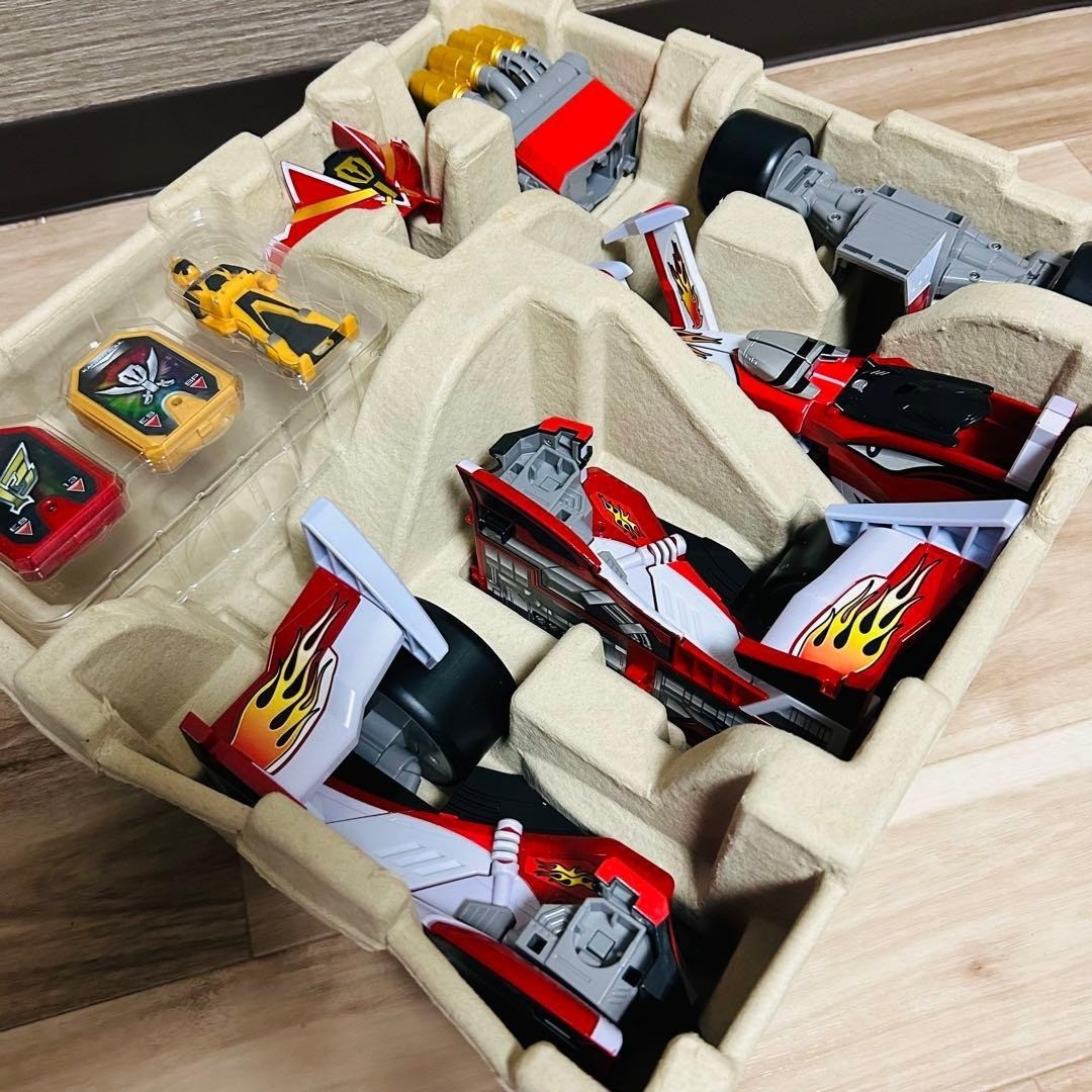 Power Rangers Gokaiger Machine Series 05 DX Engine Machalcon Megazord Bandai
