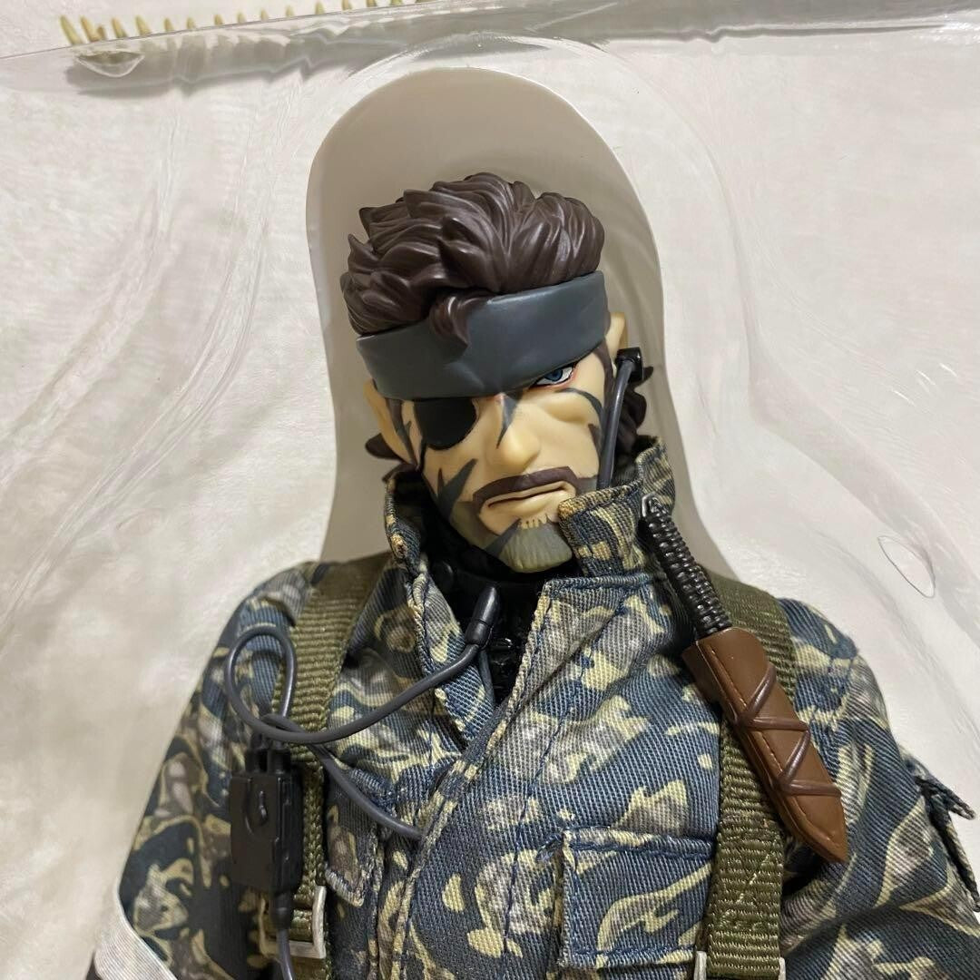 Metal Gear Solid 3 Snake Eater Camouflage Ver. 1/6 Action Figure RAH Medicom Toy - Image 9