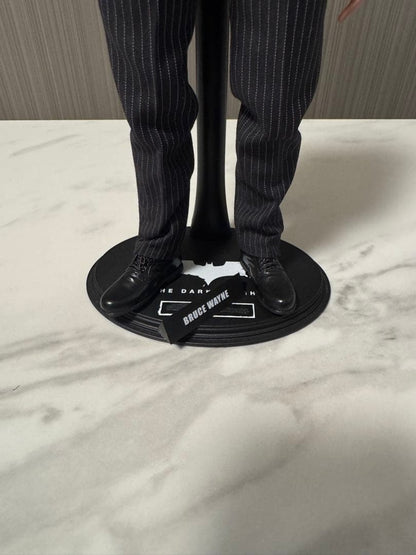 Batman Armory with Bruce Wayne &amp; Alfred Pennyworth Action Figure 2014 Hot Toys
