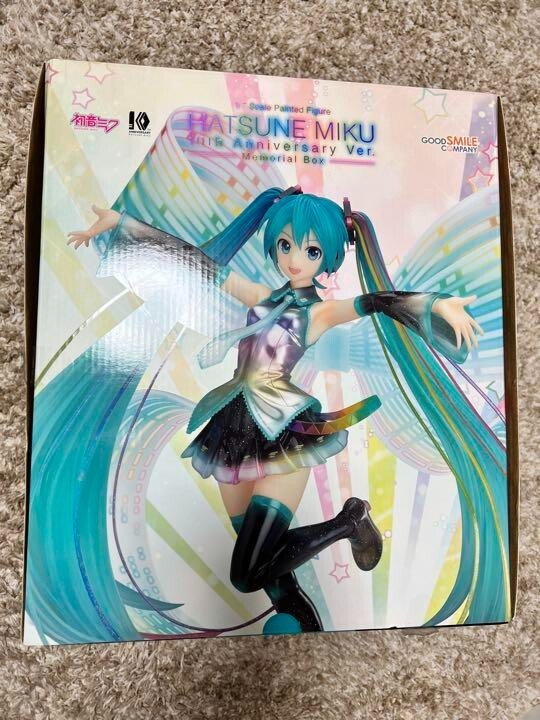 Hatsune Miku 10th Anniversary Ver Memorial Box set 1/7 figure and Miku Archive