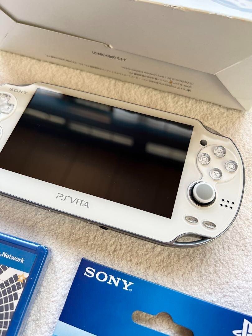 PlayStation Vita Hatsune Miku Limited Edition Wi-Fi PCHJ 10002 Project DIVA 2012