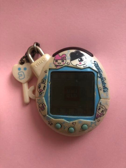 Tamagotchi Plus Family iloilo Famitama 限定版合作遊戲業餘愛好 Bandai