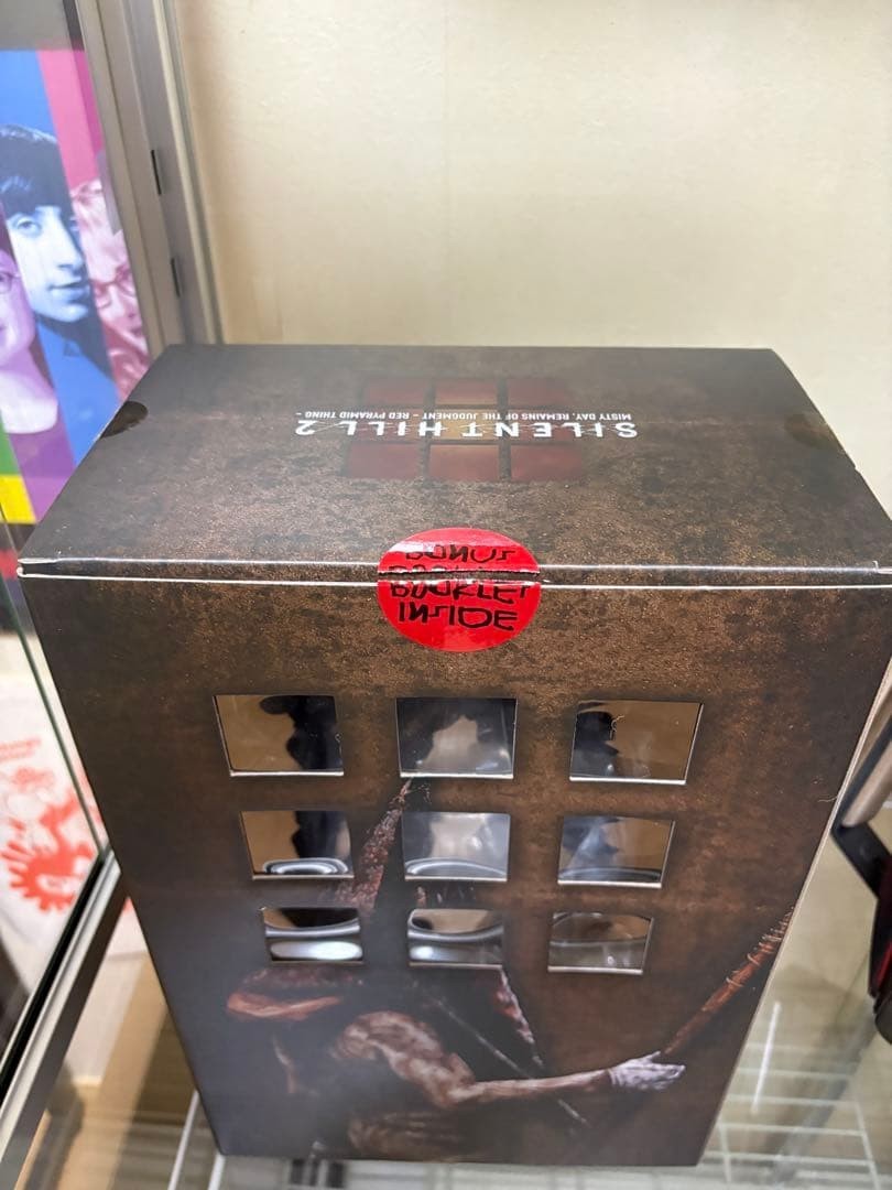 SILENT HILL 2 Remains of the Judgement Red Pyramid Thing 1/6 Scale Statue Gecco