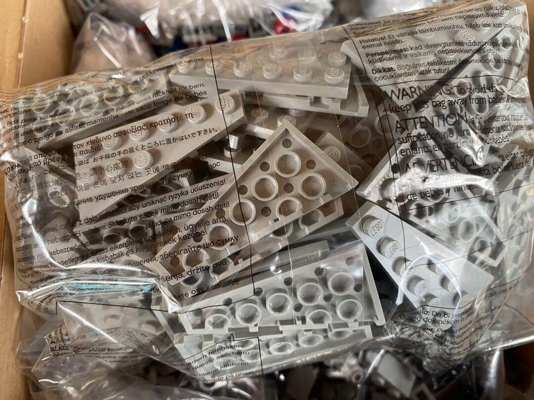 LEGO Star Wars Ultimate Collector's Millennium Falcon Toy UCS Spaceship 10179