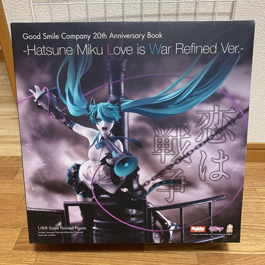 Hatsune Miku GoodSmile 20th Anniversary Book Love is a war RefineVer 1/8 Figure