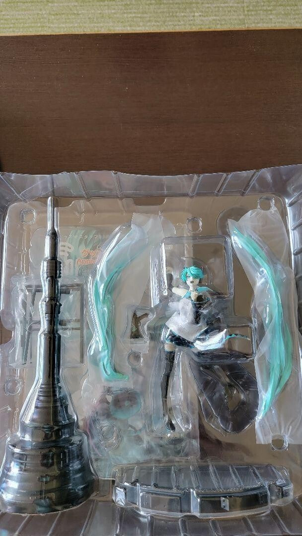Hatsune Miku GoodSmile 20th Anniversary Book Love is a war RefineVer 1/8 Figure - photo 4