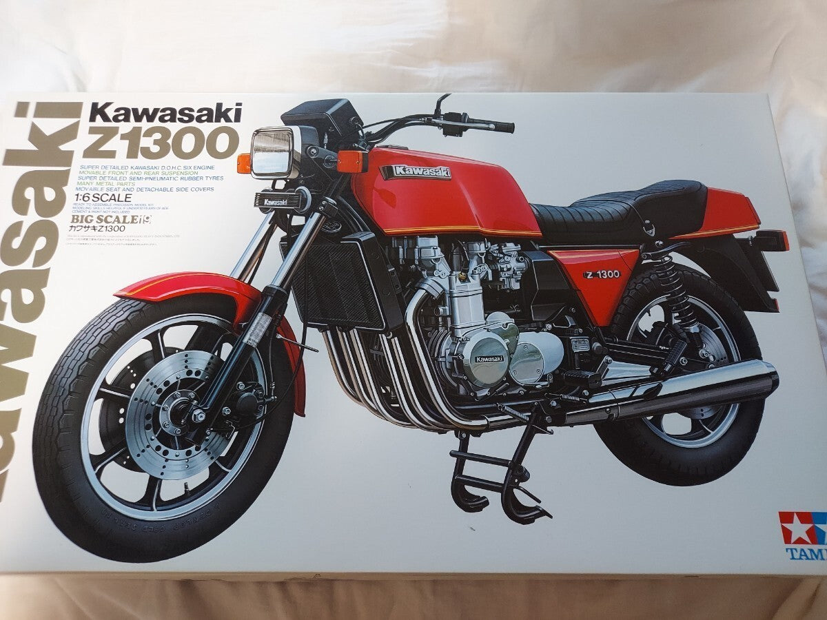 KAWASAKI Z1300 SUER DETAILED D.O.H.C. SIX ENGINE Plastic Model Kit Bike TAMIYA
