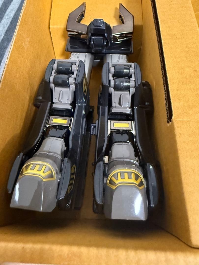 Hyakujuu Sentai Gaoranger Gao King DX Chogokin Black Version Figure 13 in Bandai